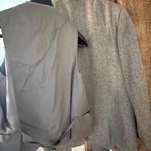Men’s custom made Judd Sport coat and vest. Grey tweed. Excellent condition.